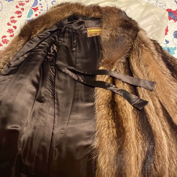 Fur coat - Picture 4 of 5